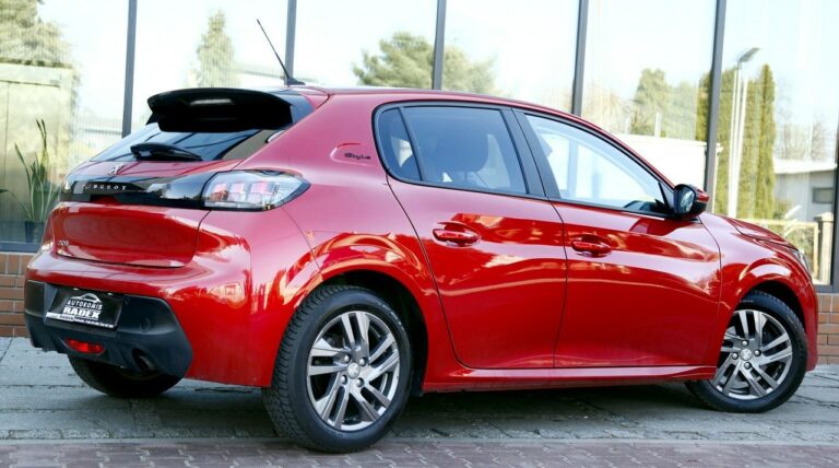 Peugeot 208