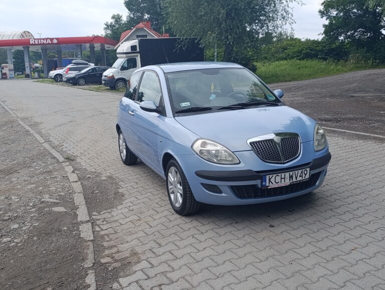 Lancia Ypsilon
