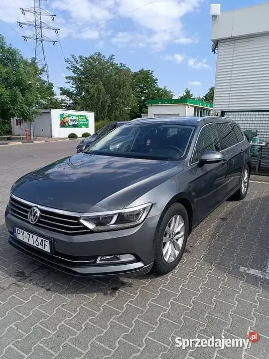 Volkswagen VW Passat